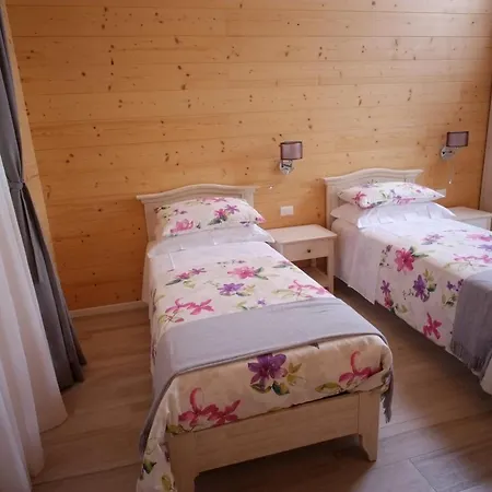 Nikolas' Valley 3* Cornuda