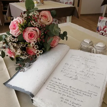 Nikolas' Valley Oda ve Kahvaltı Cornuda