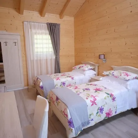 Nikolas' Valley 3* Cornuda