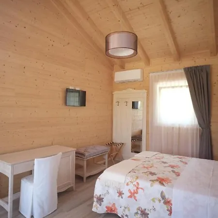 Nikolas' Valley Cornuda