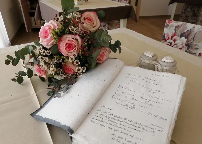 Nikolas' Valley Couette-café Cornuda