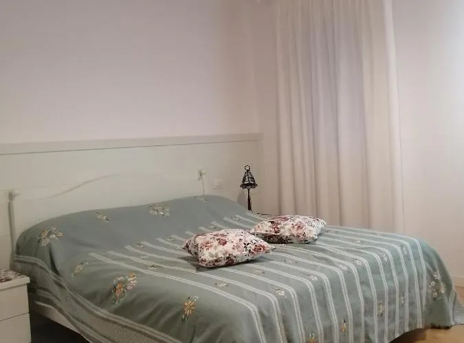 Couette-café Nikolas' Valley 3*