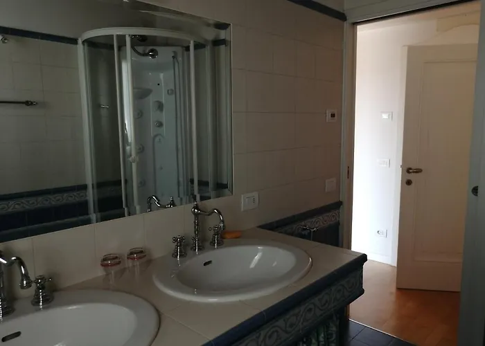 Nikolas' Valley Couette-café