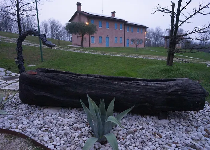 Couette-café Nikolas' Valley Cornuda